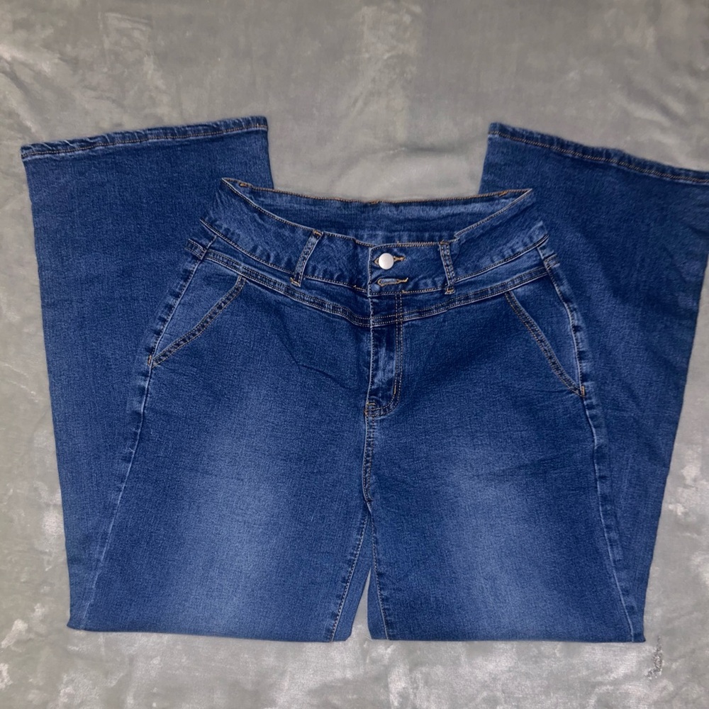 Women’s Blue Denim Jeans
